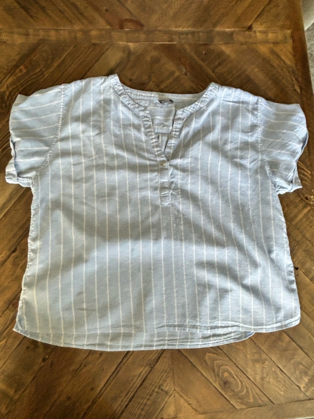 Eddie Bauer Light Blue and White Striped Short Sleeve Top